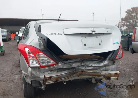 2014 Nissan Versa 1.6 S из США, поврежденный, VIN 3N1CN7APXEL860276